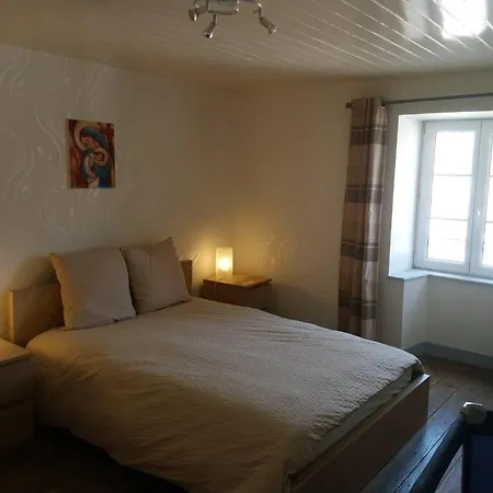 Avec Deux Dans Maison De Village דירה