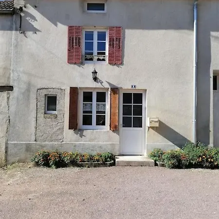 Avec Deux Dans Maison De Village 公寓