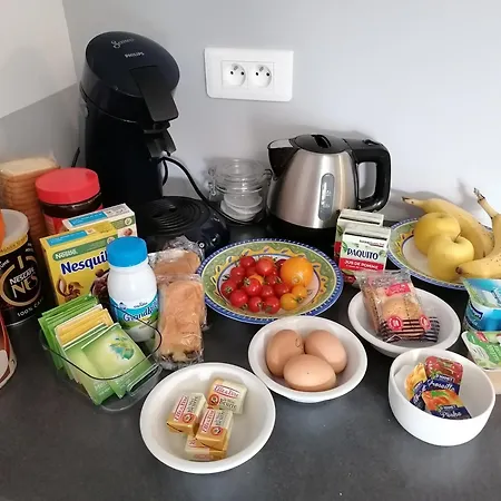 Avec Deux Dans Maison De Village דירה Vaillant